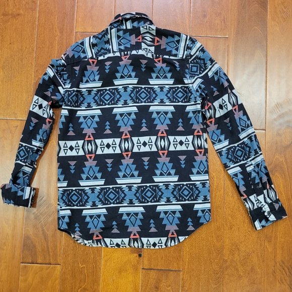 AMERICAN EAGLE HERITAGE FLANNEL SHIRT -SOUTHWESTERN PATTERN - LIKE NEW - Picture 3 of 6